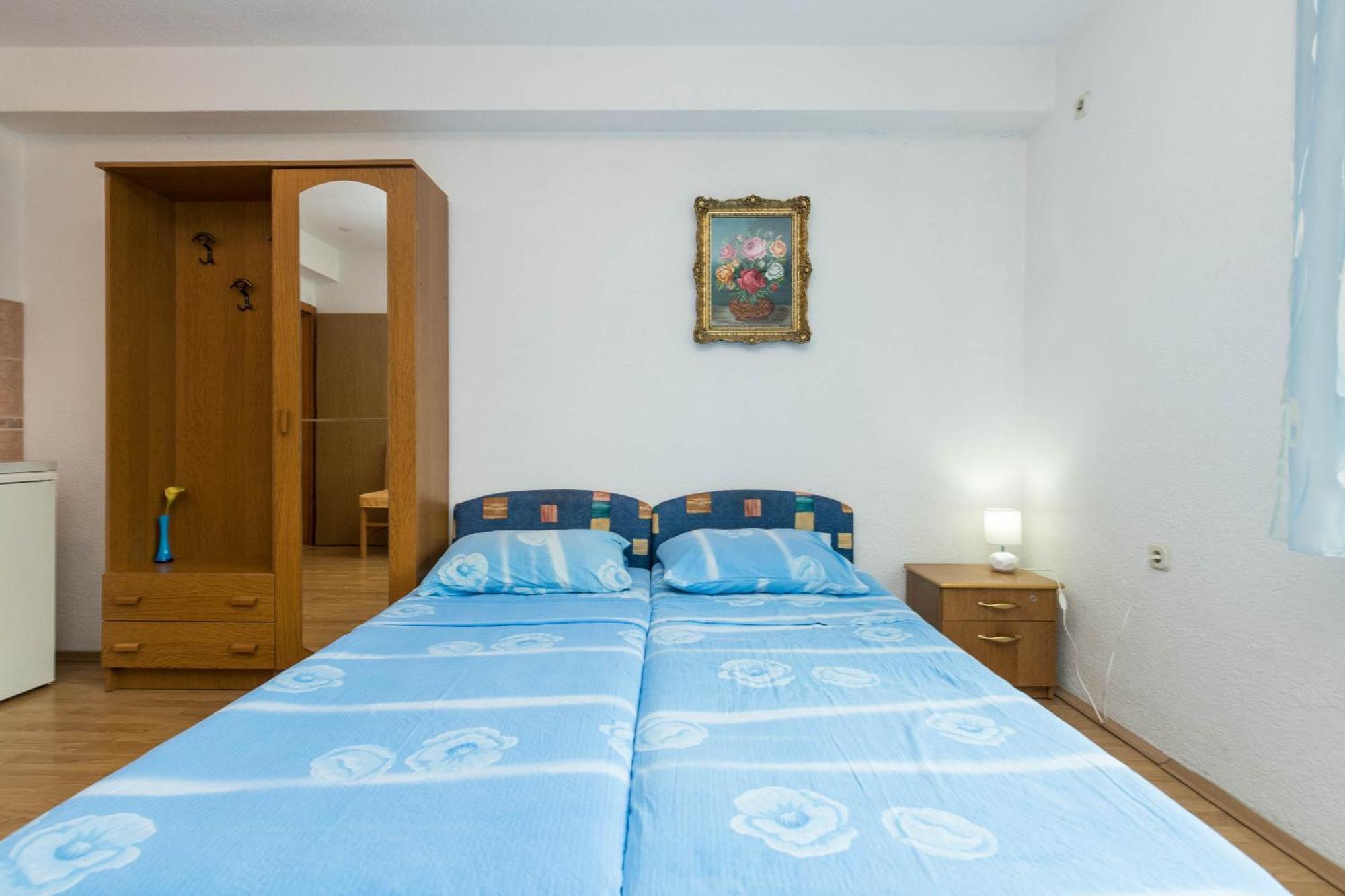 Apartments Cipetic Kastela Exterior photo