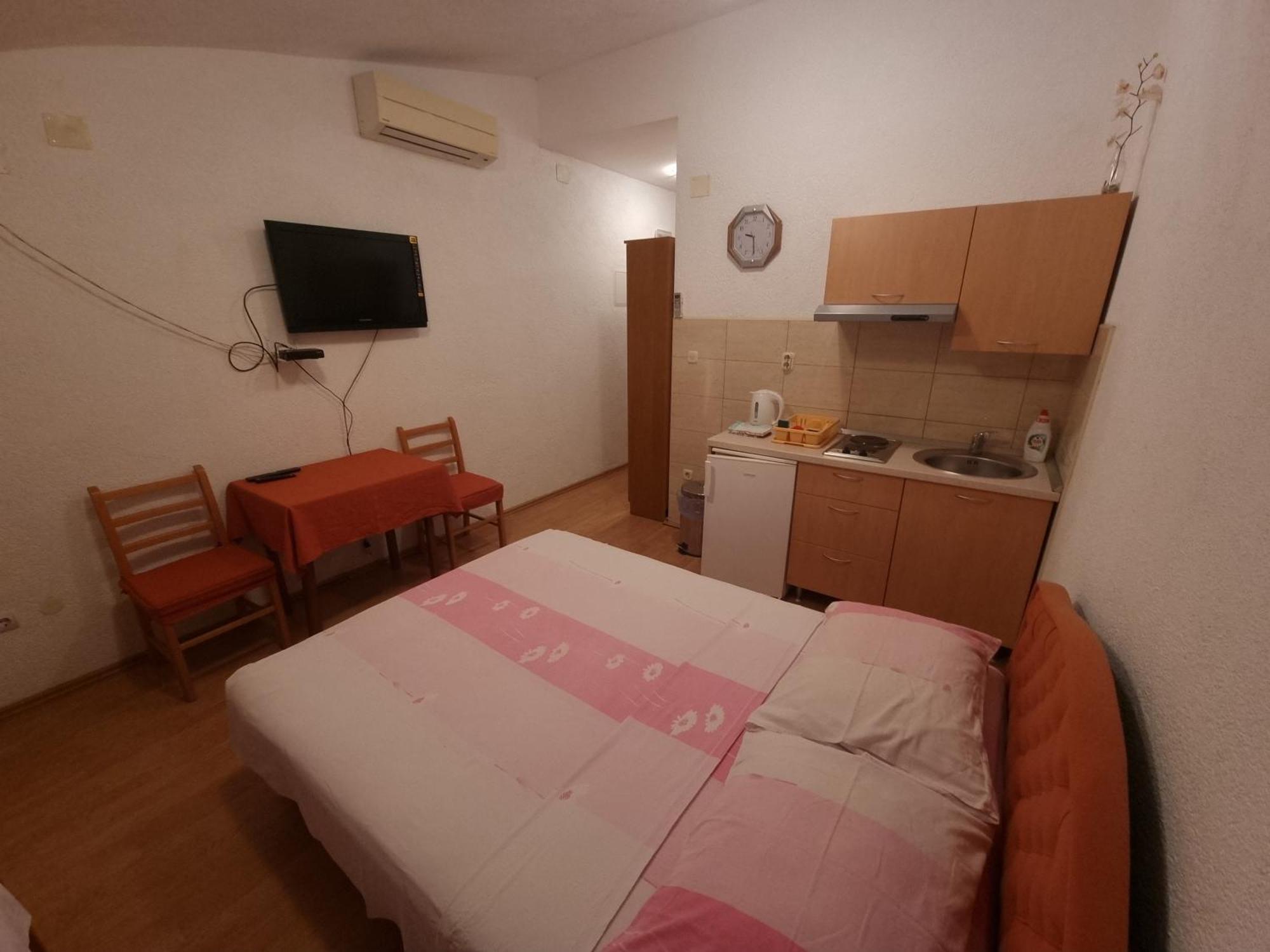 Apartments Cipetic Kastela Exterior photo