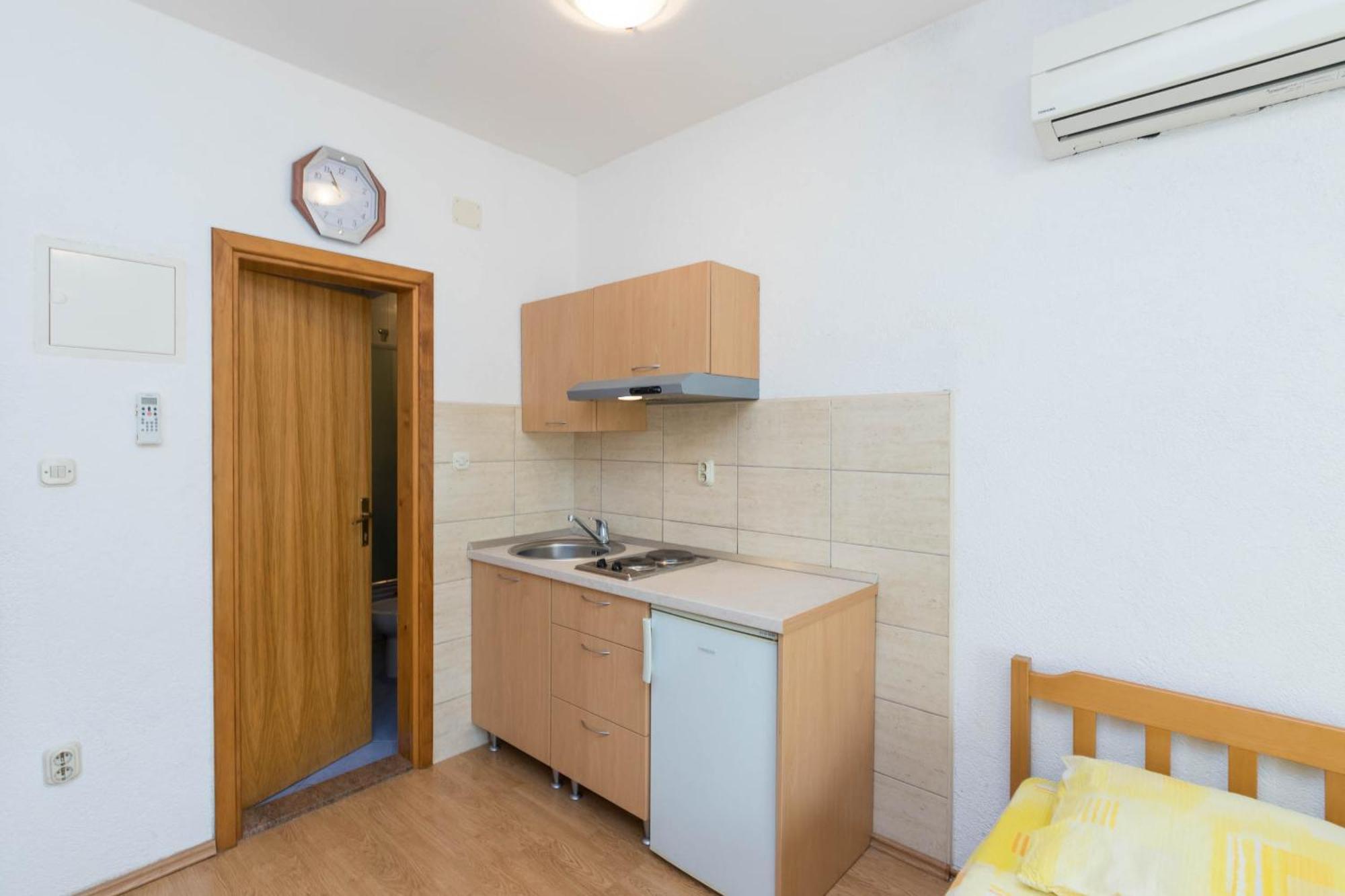 Apartments Cipetic Kastela Exterior photo