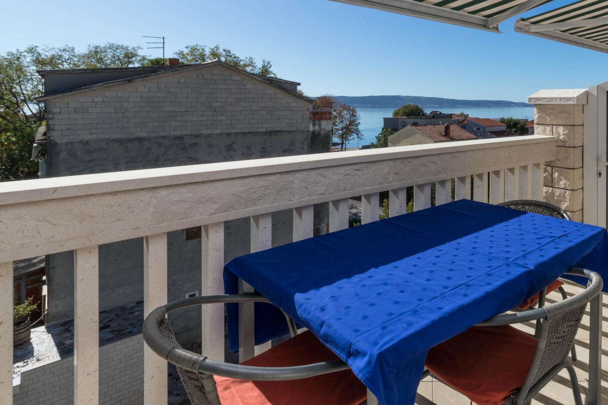 Apartments Cipetic Kastela Exterior photo