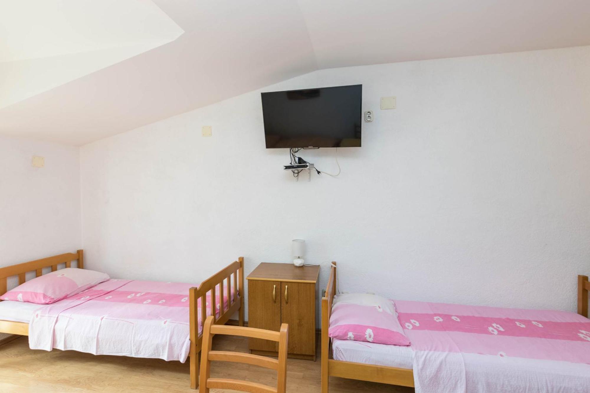 Apartments Cipetic Kastela Exterior photo