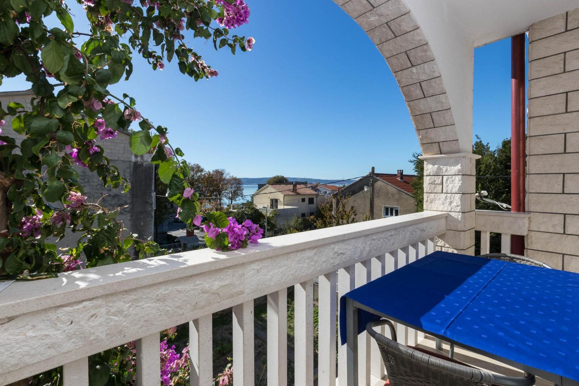 Apartments Cipetic Kastela Exterior photo